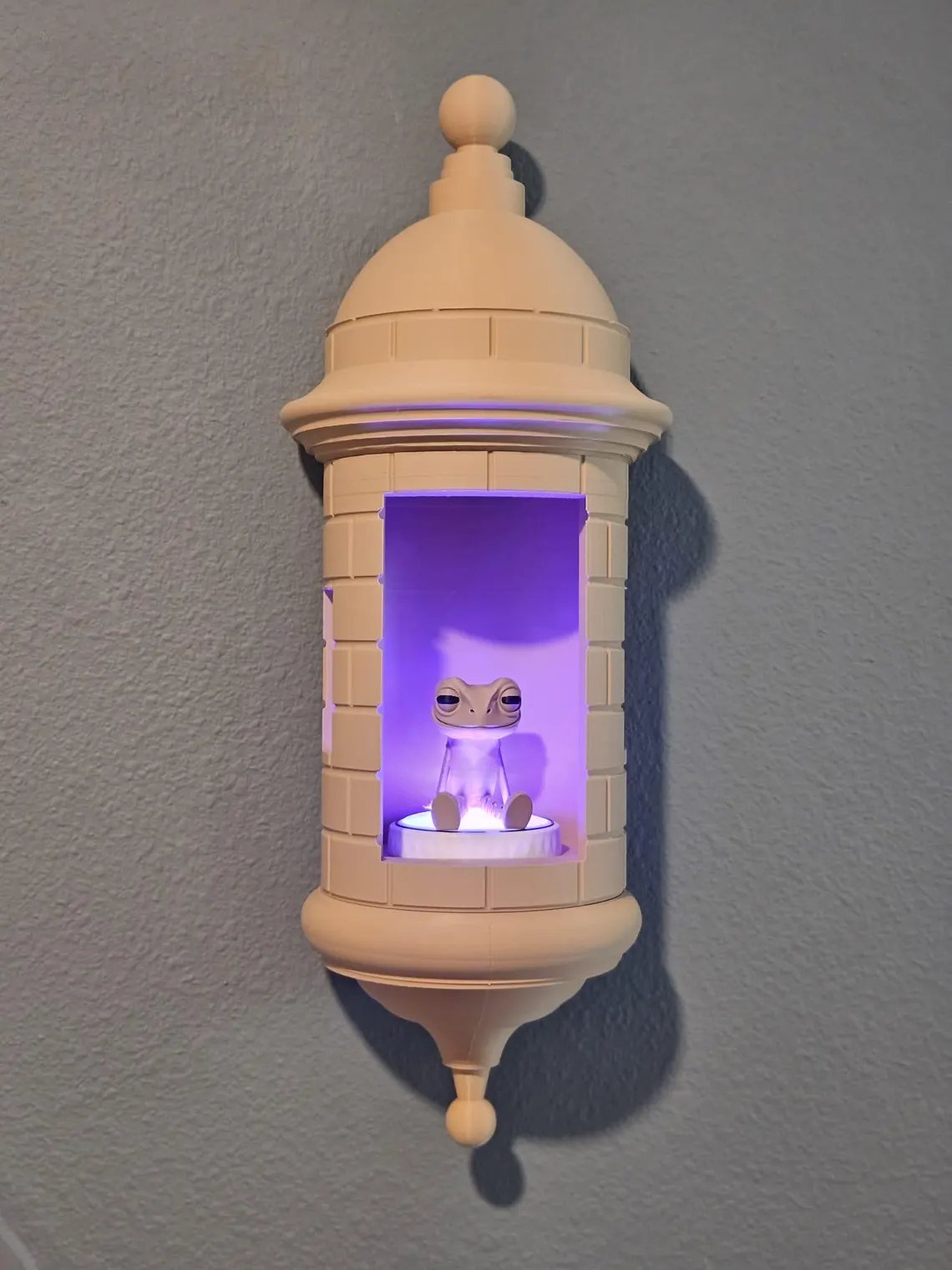 Puerto Rican Garita Wall Coqui Lamp (Color-Adjustable Lighting with Coqui Sound Control)